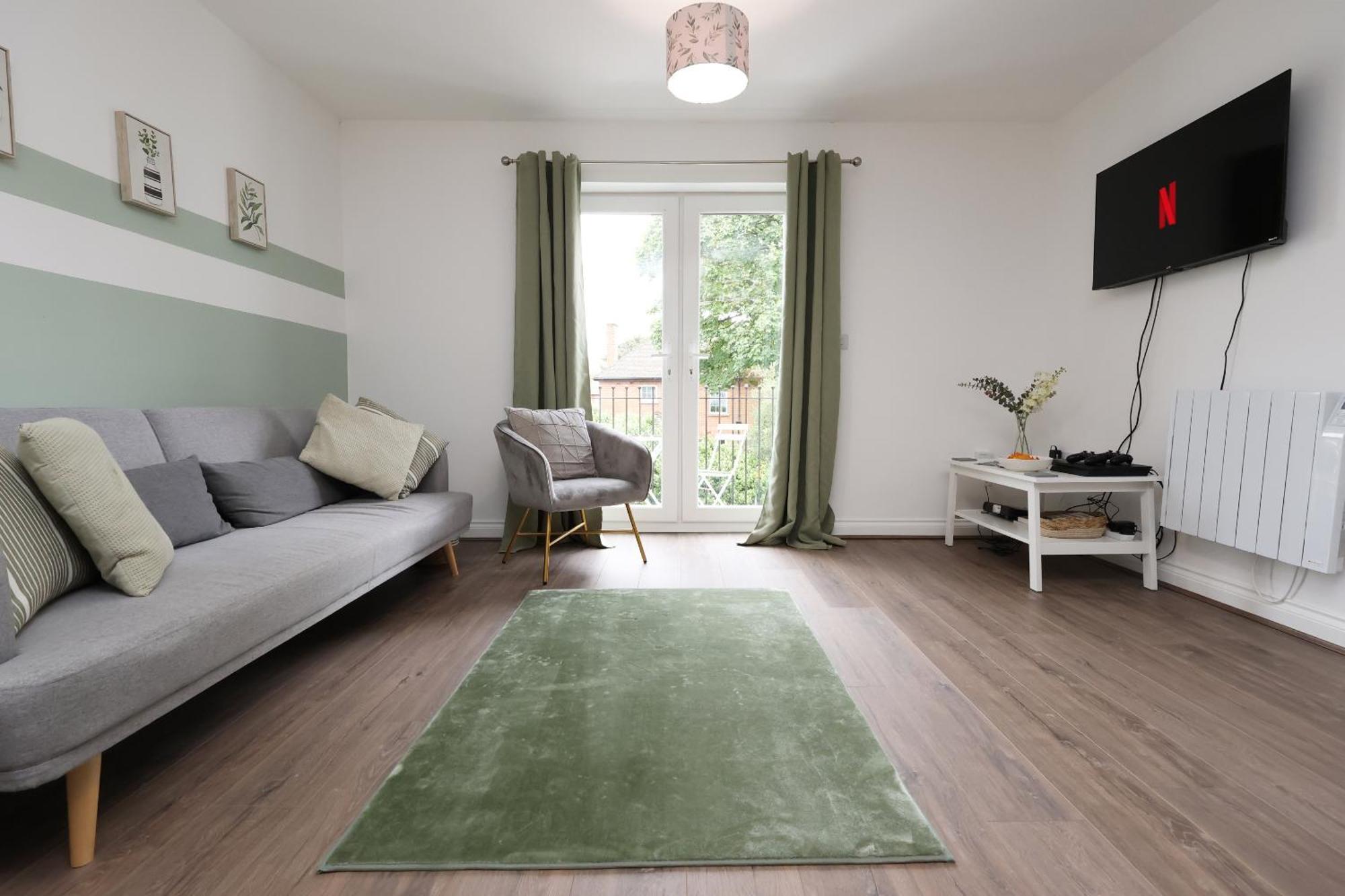 Large 2 Bed Central Apartment With Balcony And Private Parking Cardiff Exterior photo